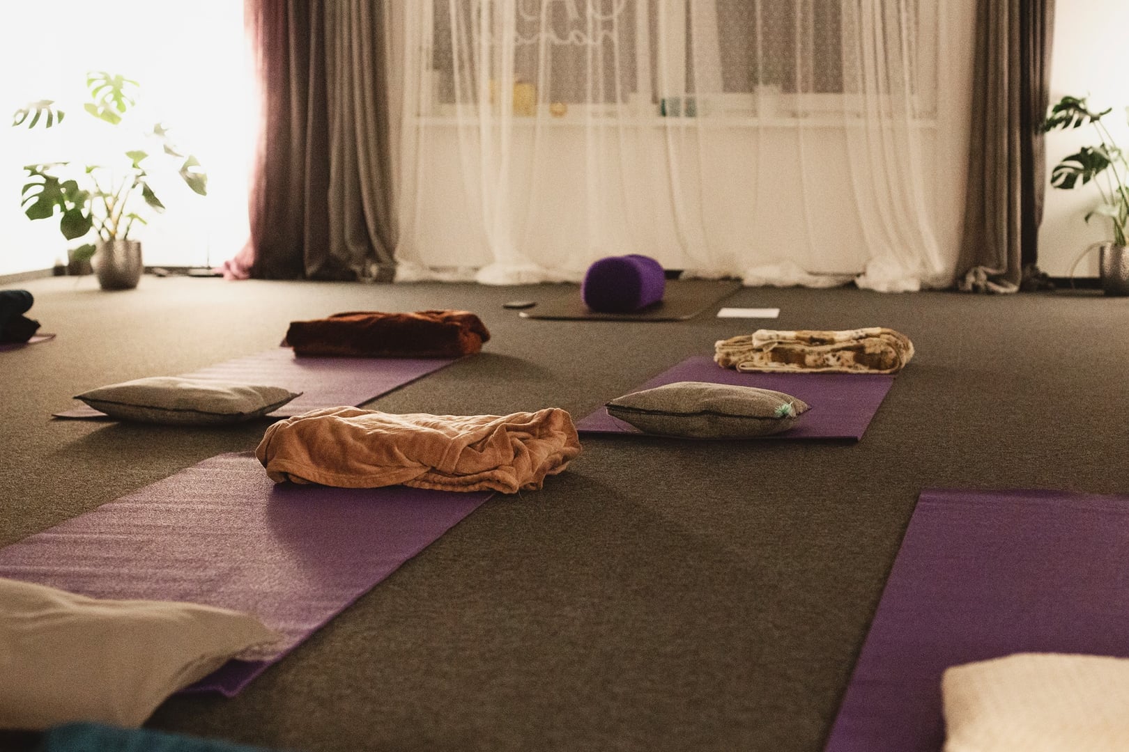 Sesión grupal de breathwork de renacimiento con Rimas