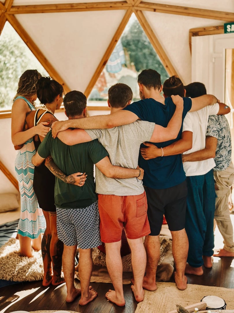 HOLISTIC INTEGRATIVE GROUP AYAHUASCA RETIROS EN ESPAÑA