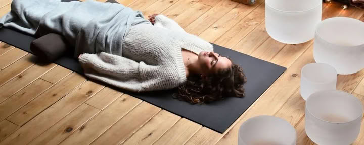 Yin del Equinoccio de Otoño + Baño de Sonido con Cuenco de Cristal | Nectar Yoga