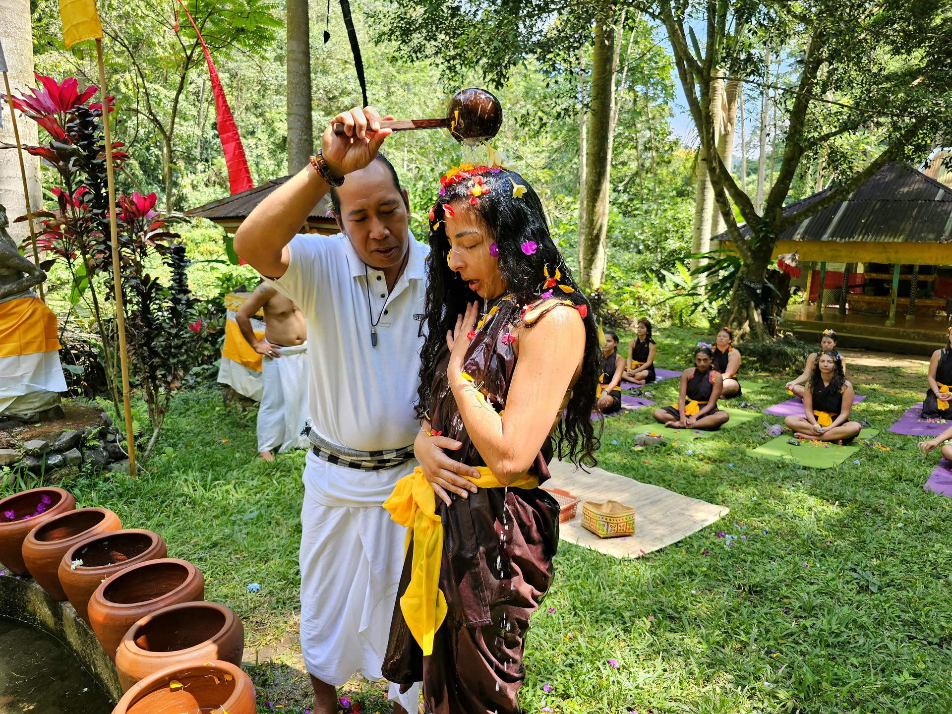 Ceremonia de Purificación en la Cascada Sagrada