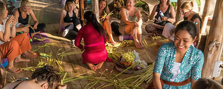 Taller de ofrendas balinesas