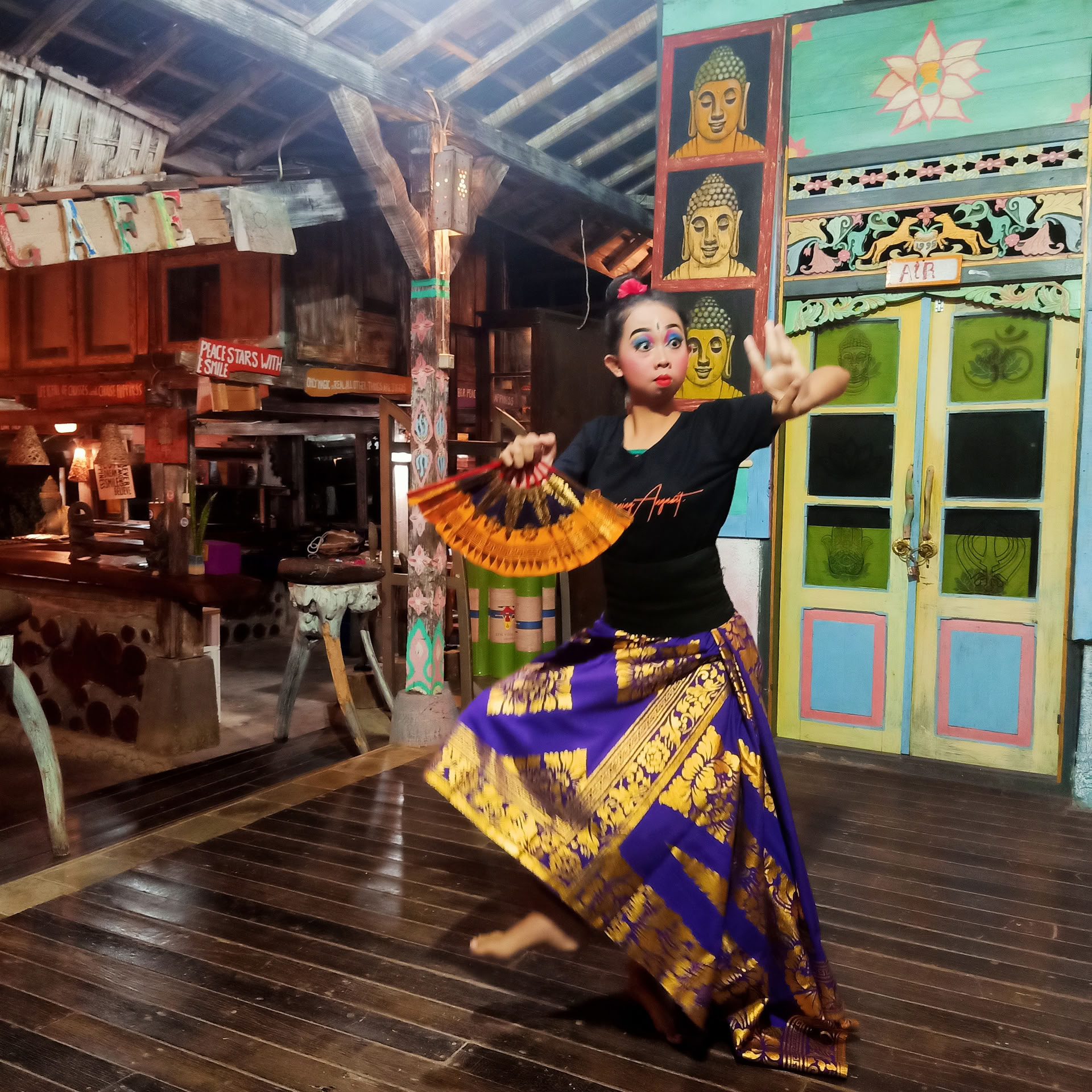 Espectáculo de danza balinesa encantadora