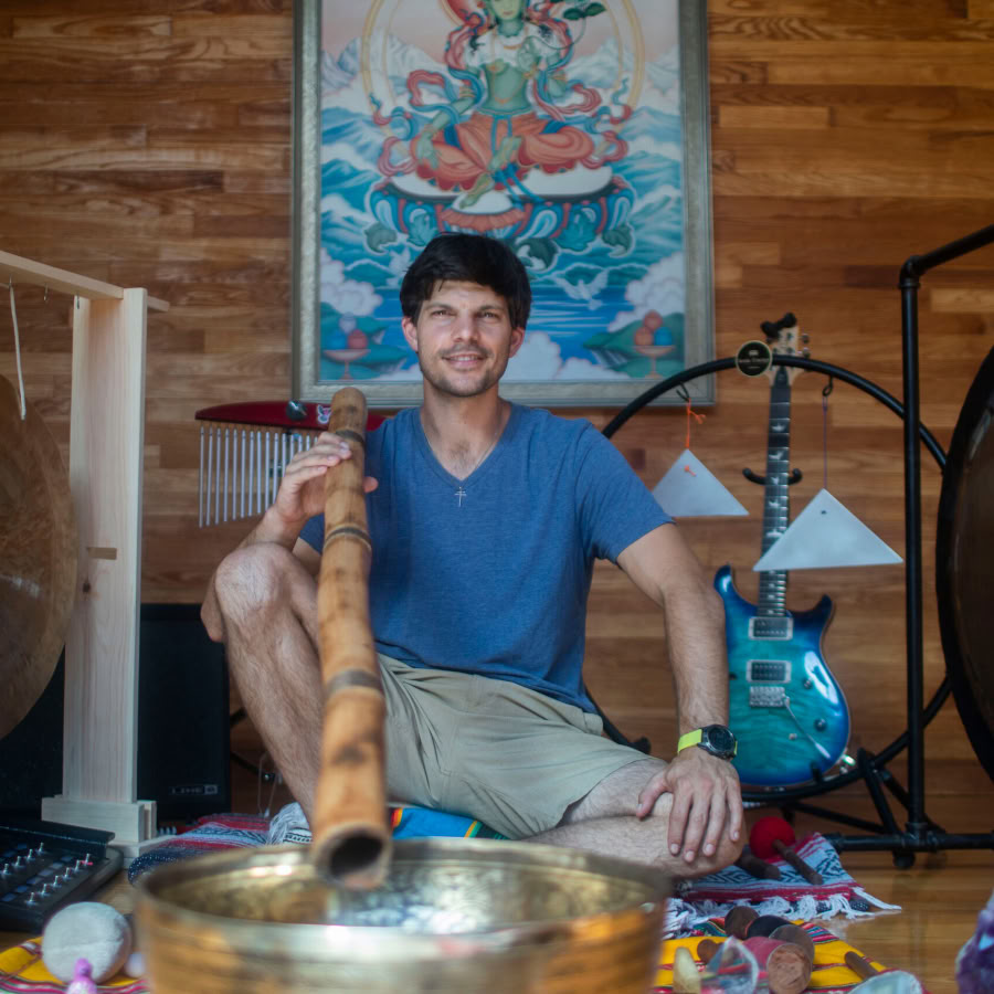The Deep Space Experience: Hacia el Campo de la Quietud