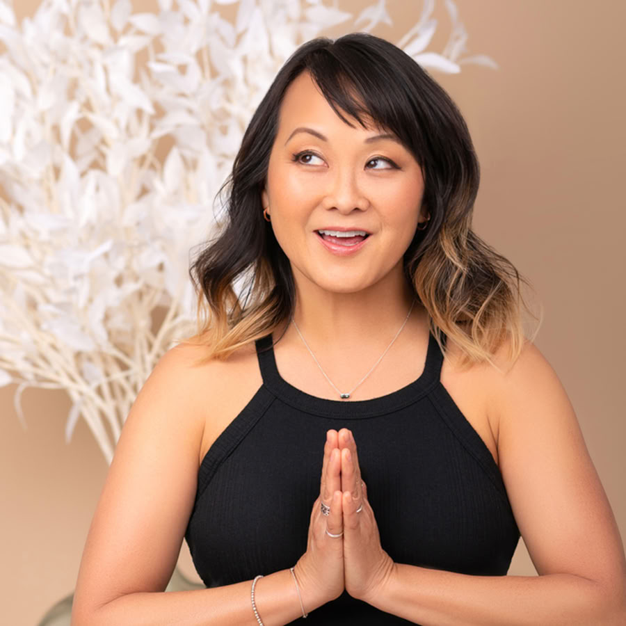 ELEVATE: Yoga aquí y ahora