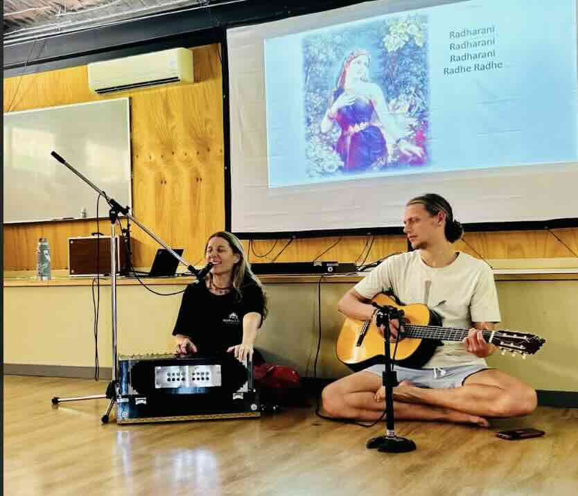 'Aprende a liderar Kirtan' Immersion