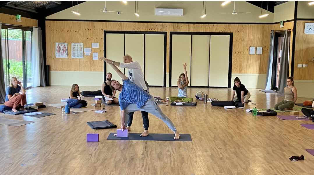 Curso de Formación de Profesores de Yoga Nivel 2 (RYT-300) – Parte 1