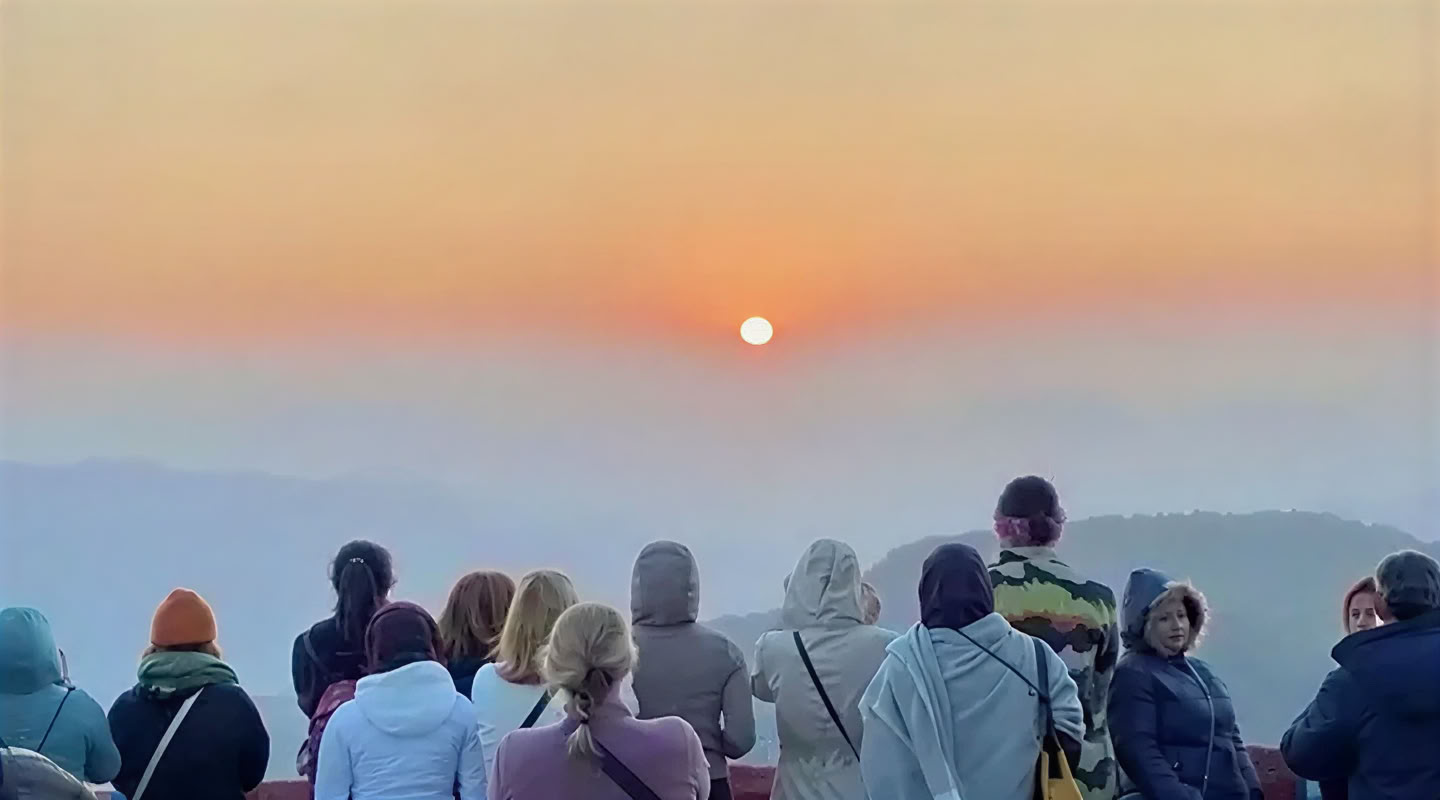 100 Hour Yoga Teacher Training en Rishikesh, India – May 2026