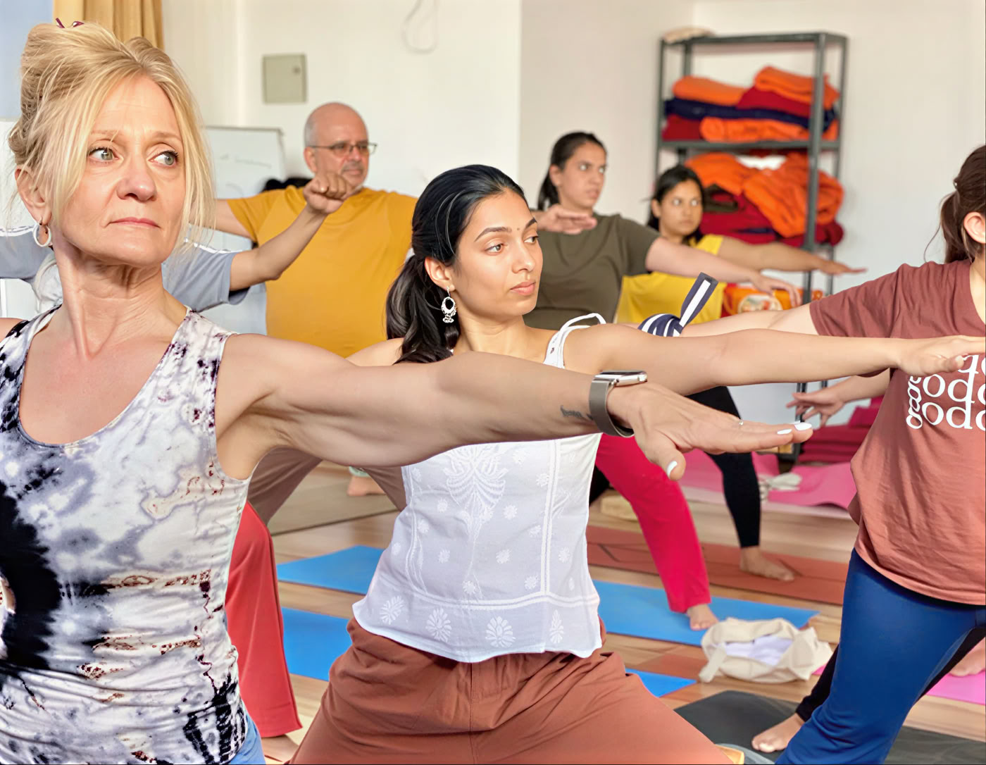 100 Hour Yoga Teacher Training en Rishikesh, India – May 2026