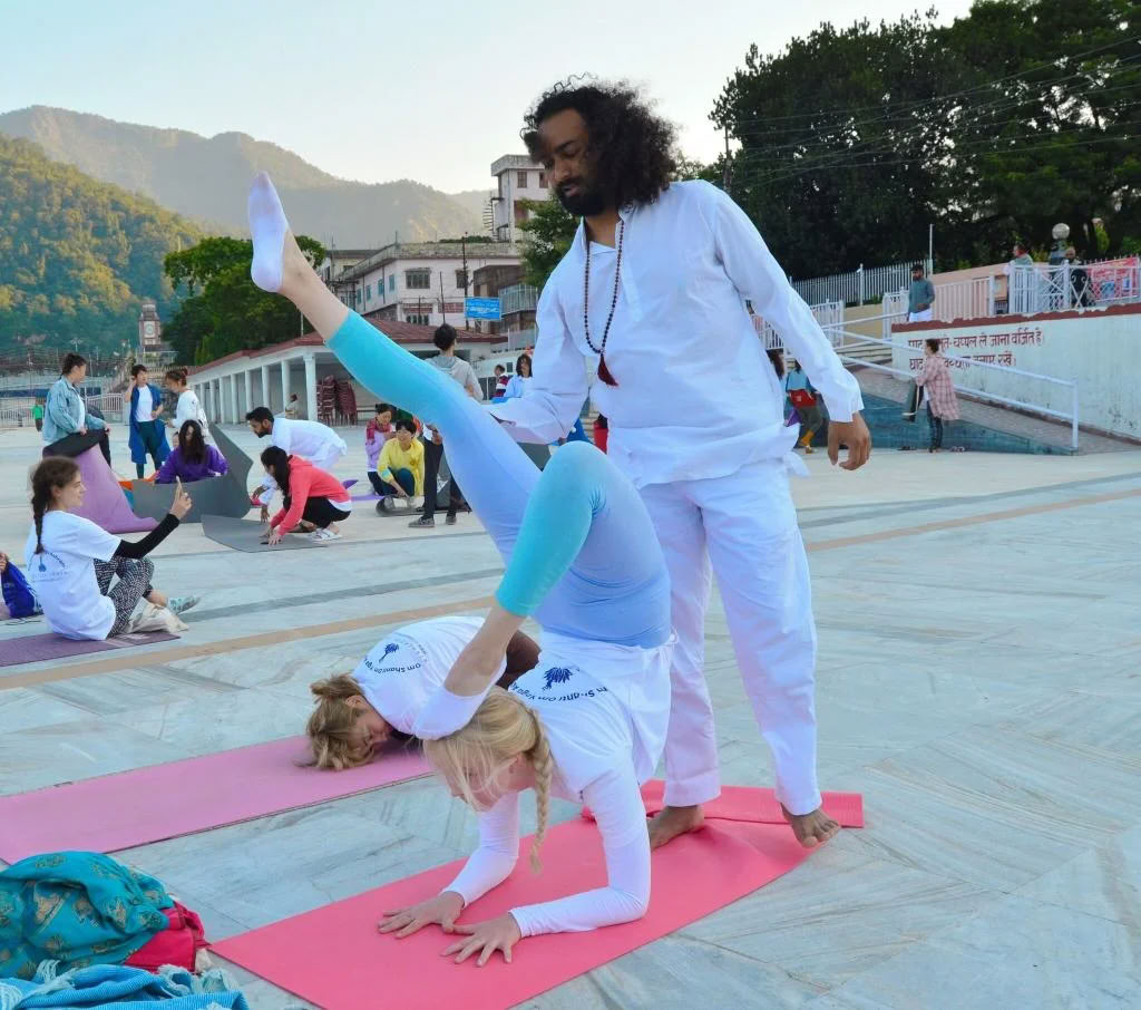 Curso de formación de profesores de yoga de 200 horas en Rishikesh – del 05 de julio al 30 de julio de 2026