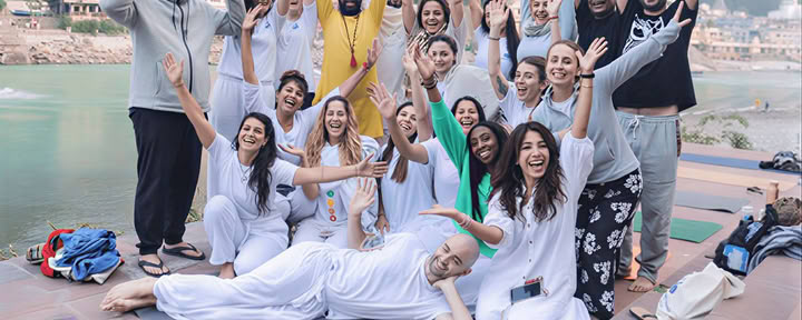 Curso de formación de profesores de yoga de 200 horas en Rishikesh – del 02 de agosto al 27 de agosto de 2026