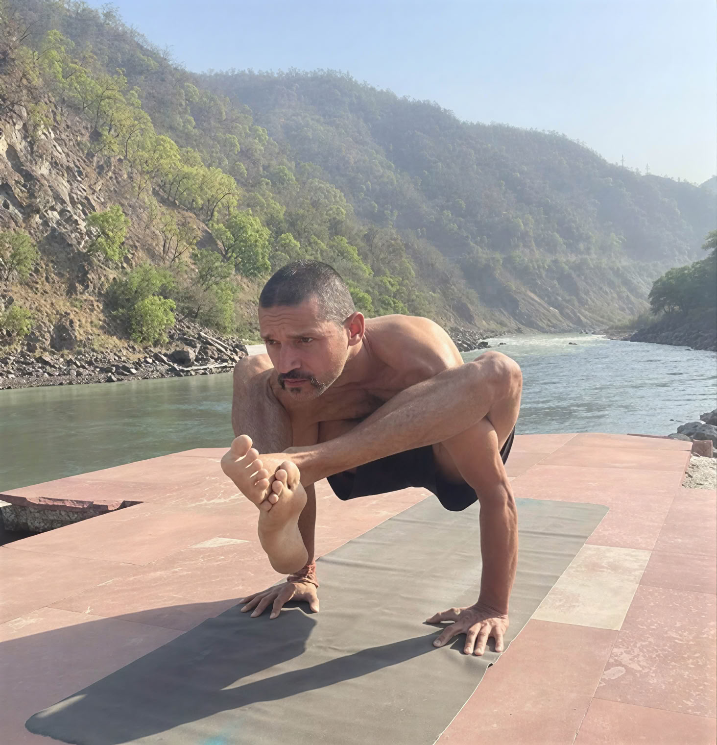 7 días de retiro de yoga y meditación en Rishikesh