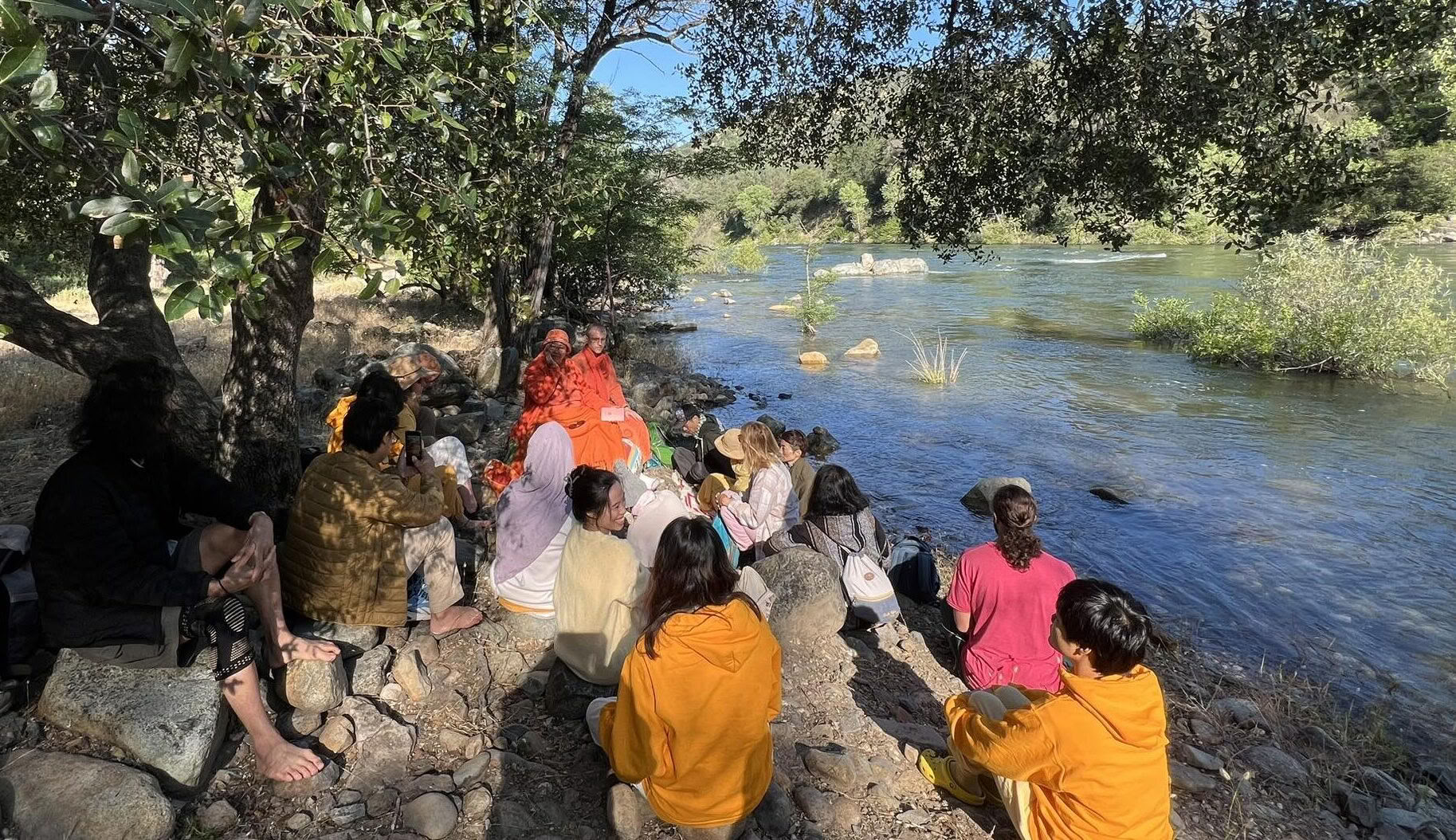 Ashram Sacred Tour – Introducción al Yoga Sivananda