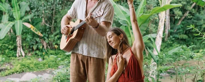 Sound Journey con Holloway