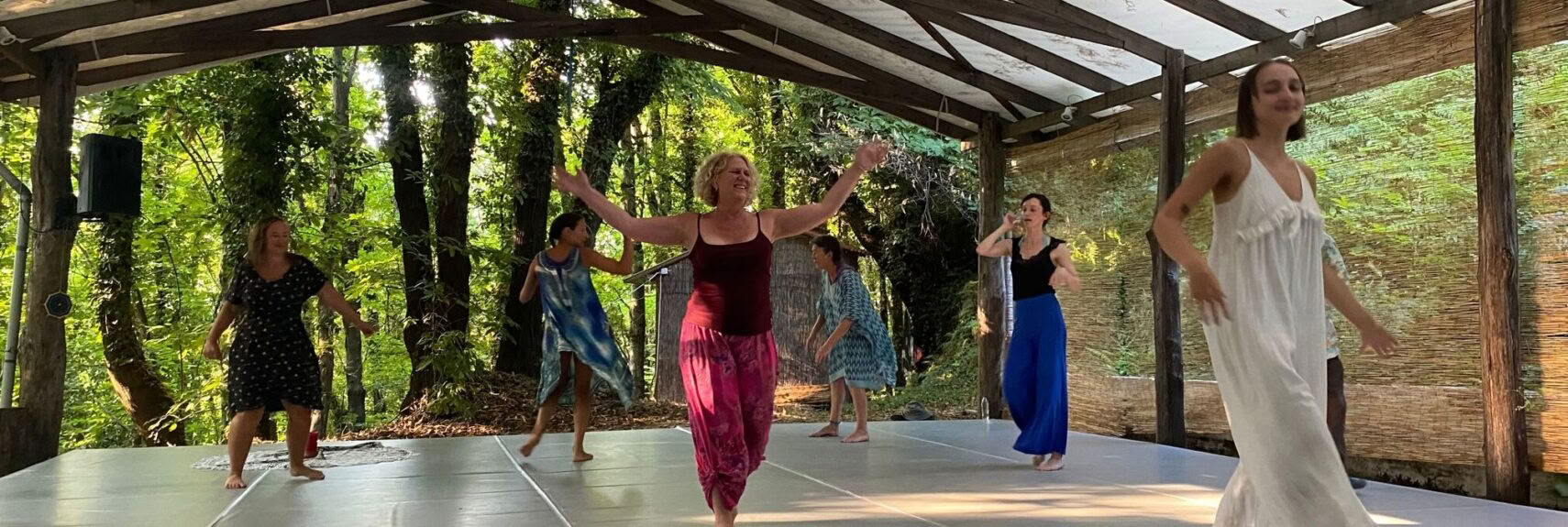 Retiro inmersivo de CNV con movimiento y danza