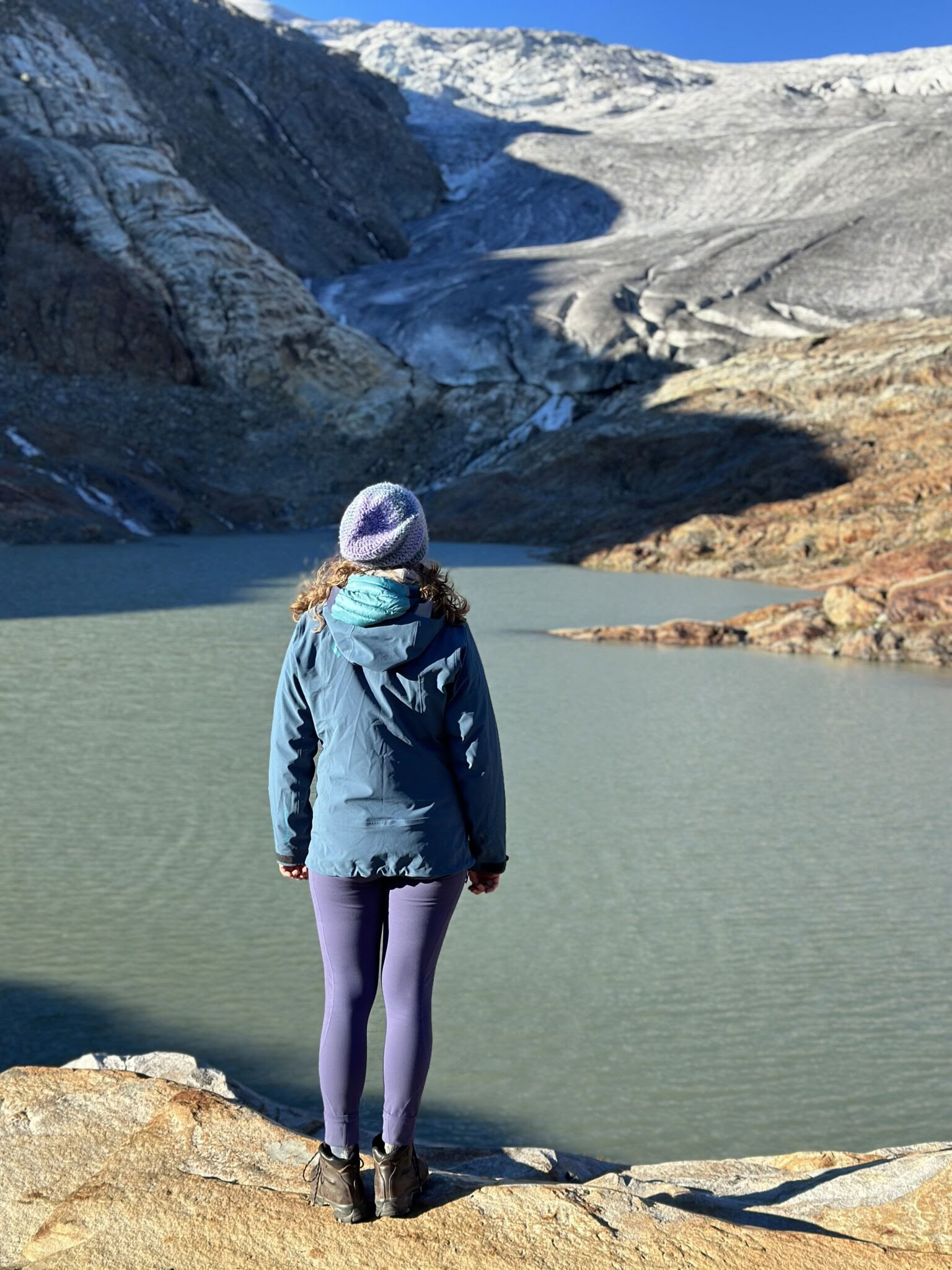 The Sentinel Presents – La vista desde el borde