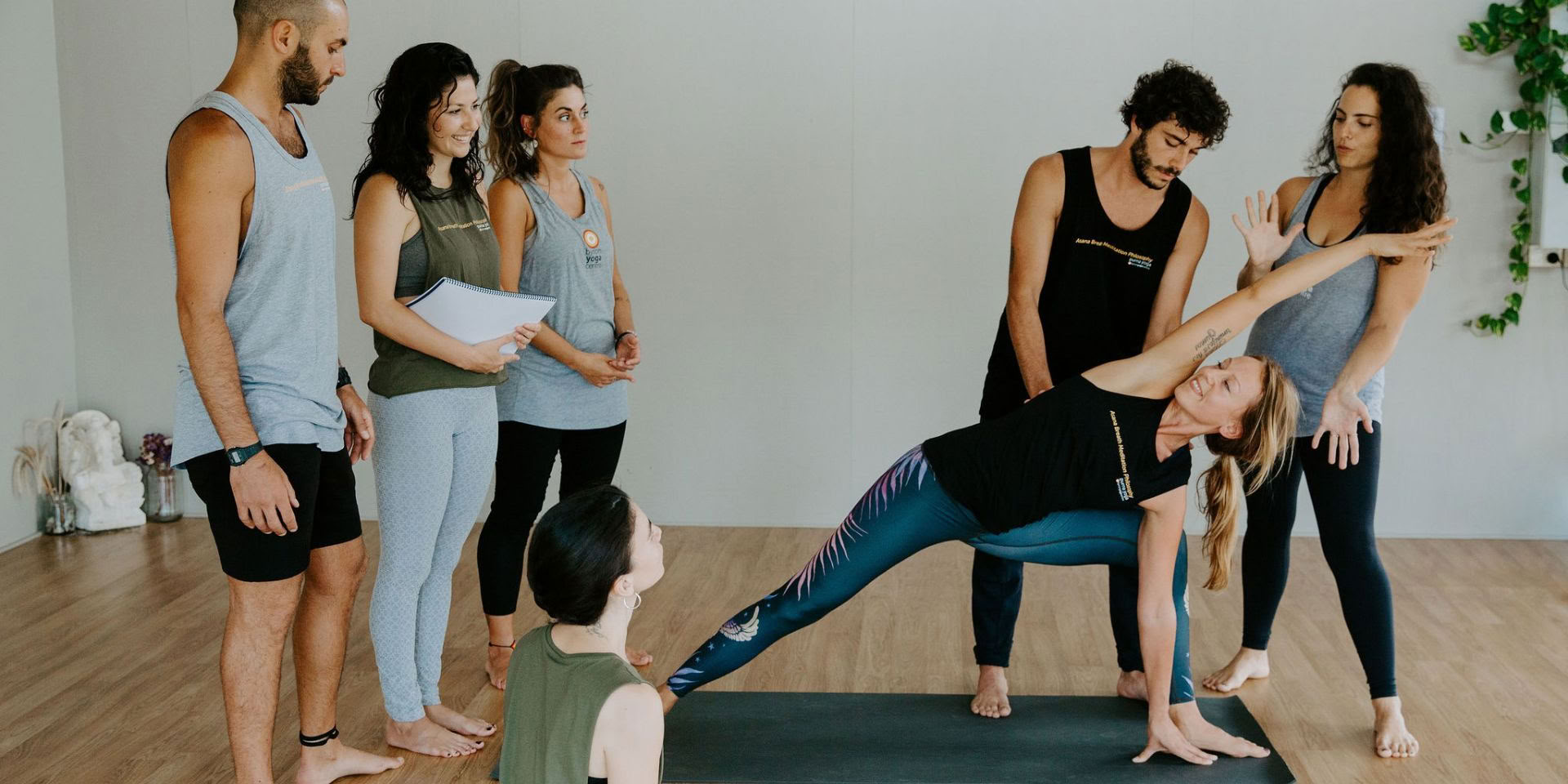 10 días de Formación de Profesores de Yoga Restaurativo Y Yin