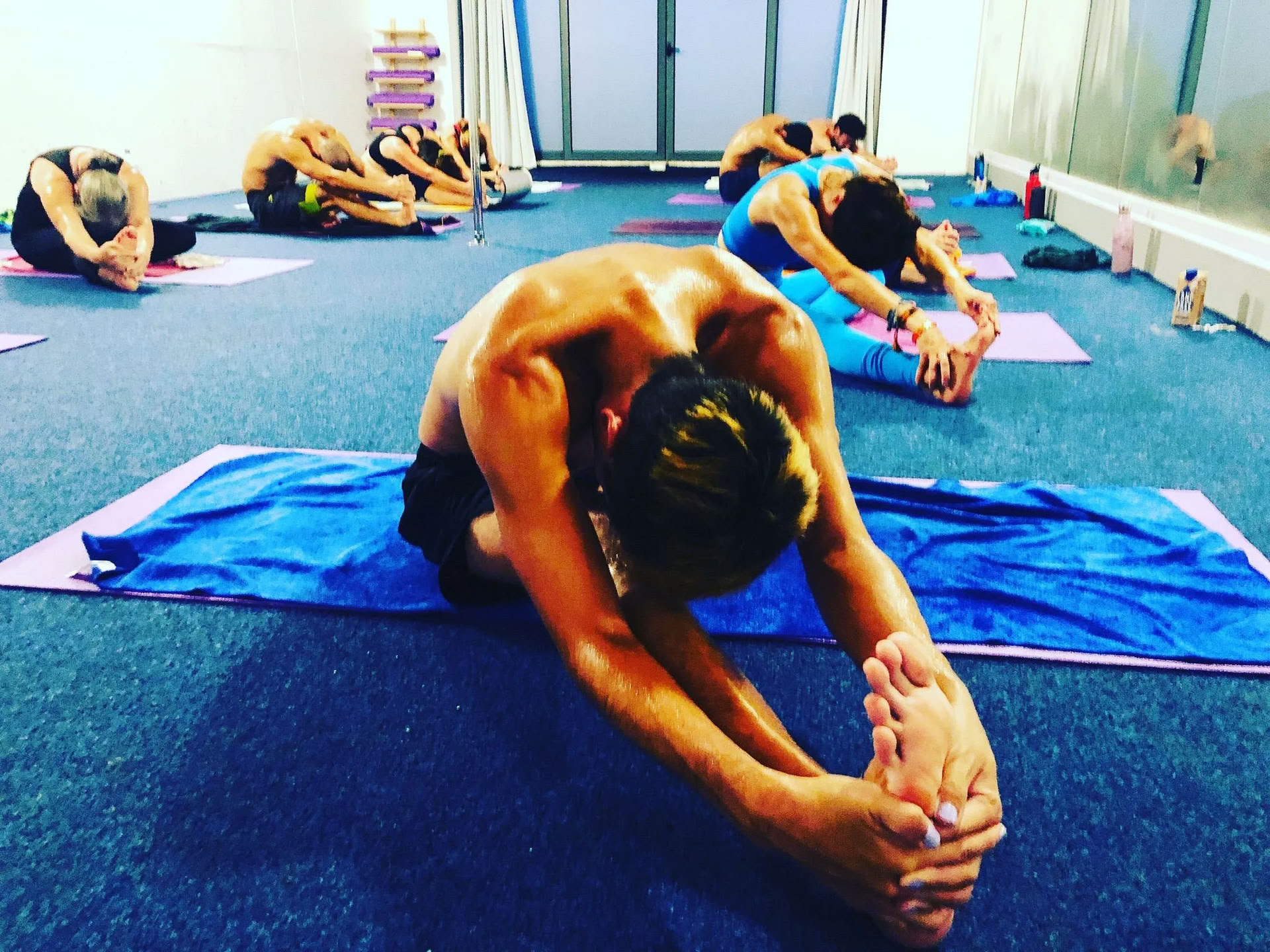 Integración de final de verano - Formación de profesores de yoga a tiempo parcial — Momosyoga | HotYogaMalta