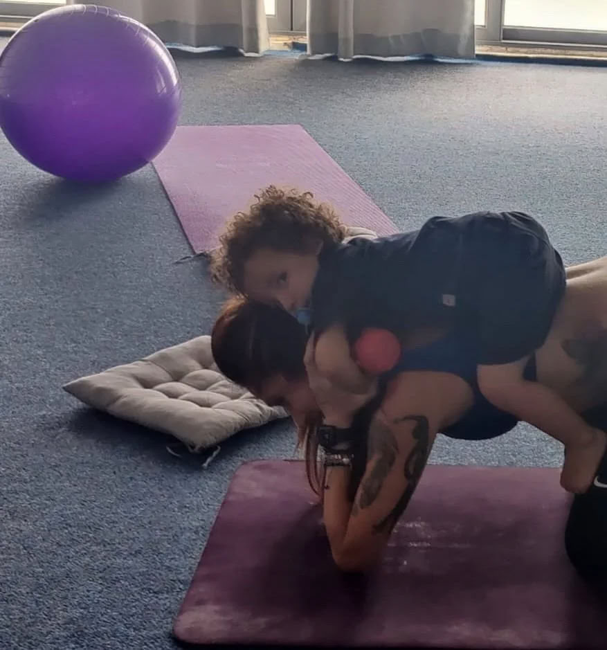 Yoga para padres y niños pequeños (1-3 años) Nivel 1