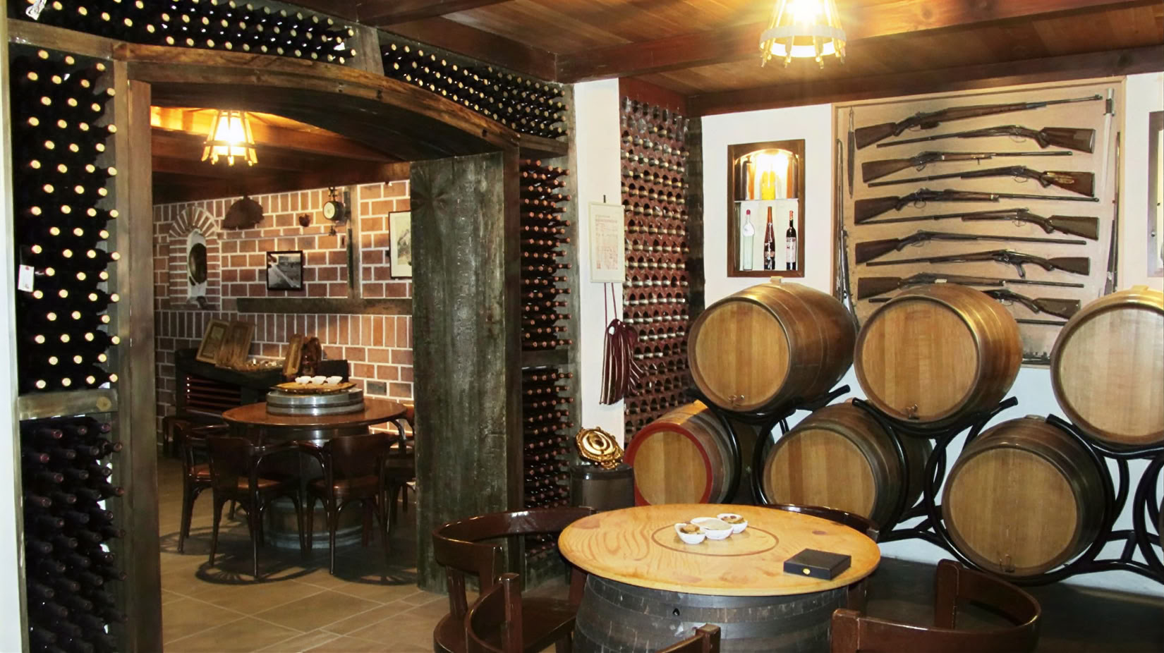 Tour de vino mixto tradicional y moderno