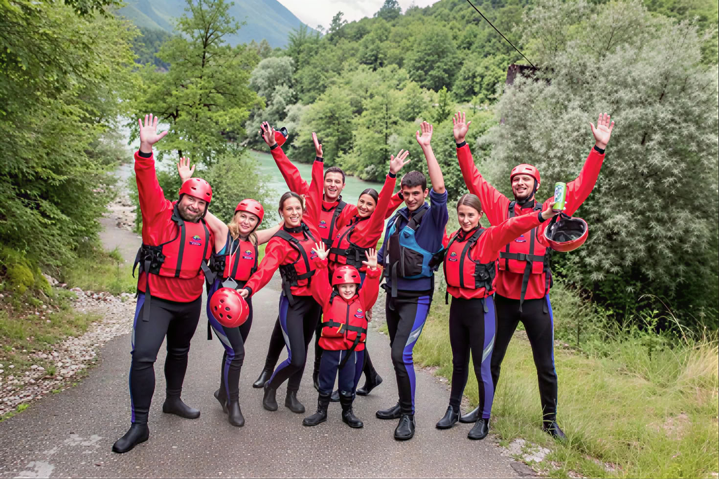 Tour de rafting de dos días de Tara