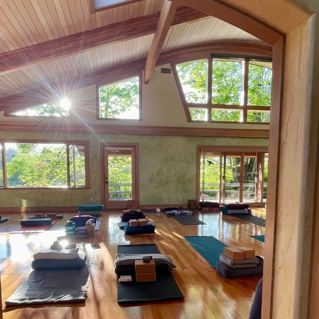 Empty Mind, Open Heart - Retiro de yoga y meditación consciente — Stowel Lake Farm