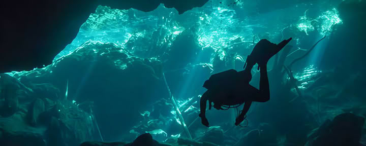 Buceador de cuevas