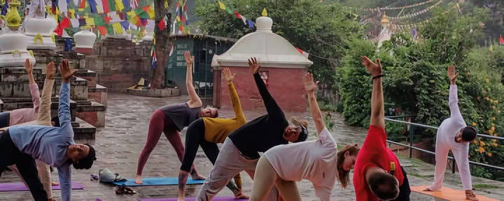 Curso de formación de profesores de yoga de 300 horas