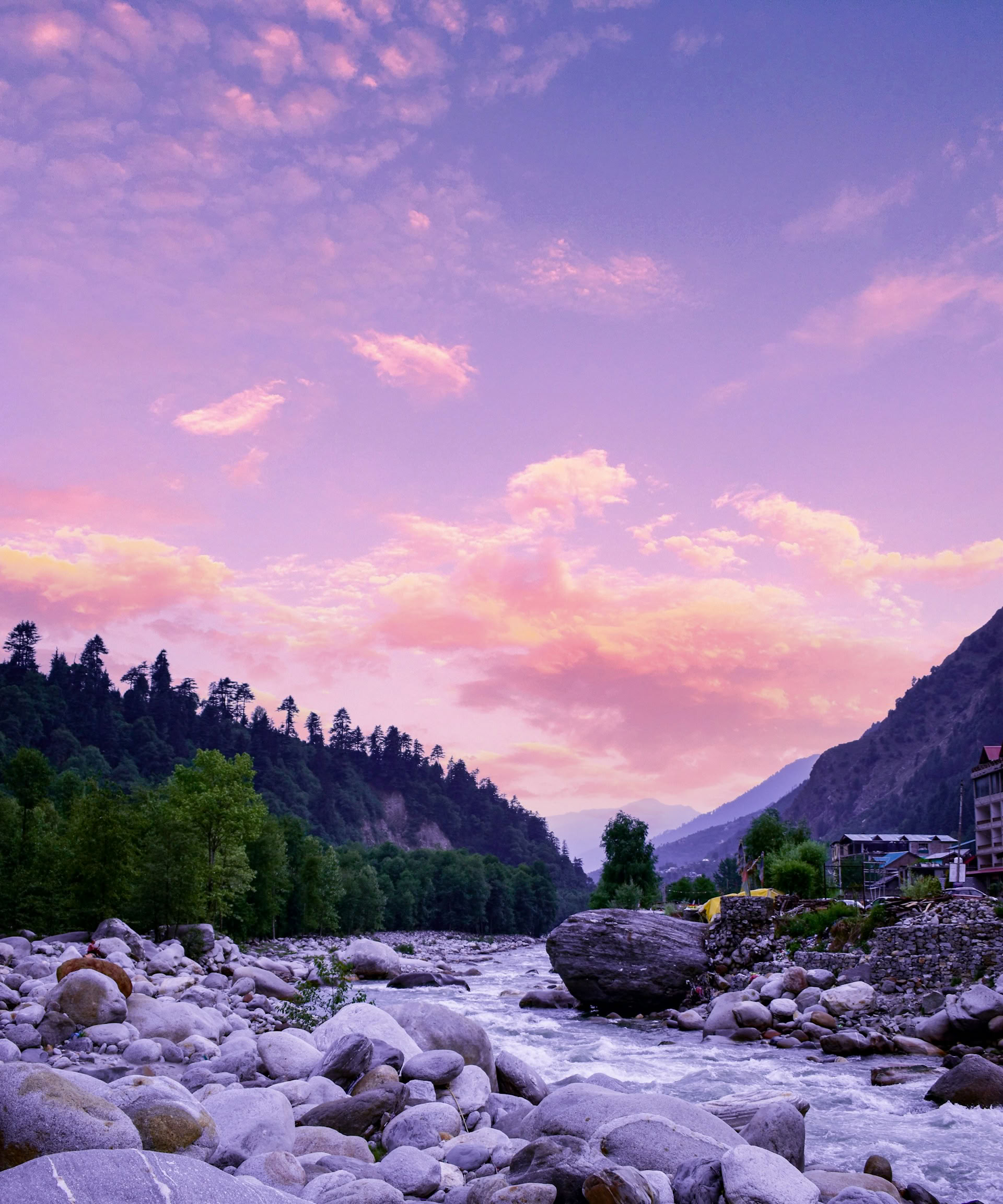 Forest Trails to Hidden Hamlets: Sojha, Tirthan & Sonaugi Retiro Himalayo