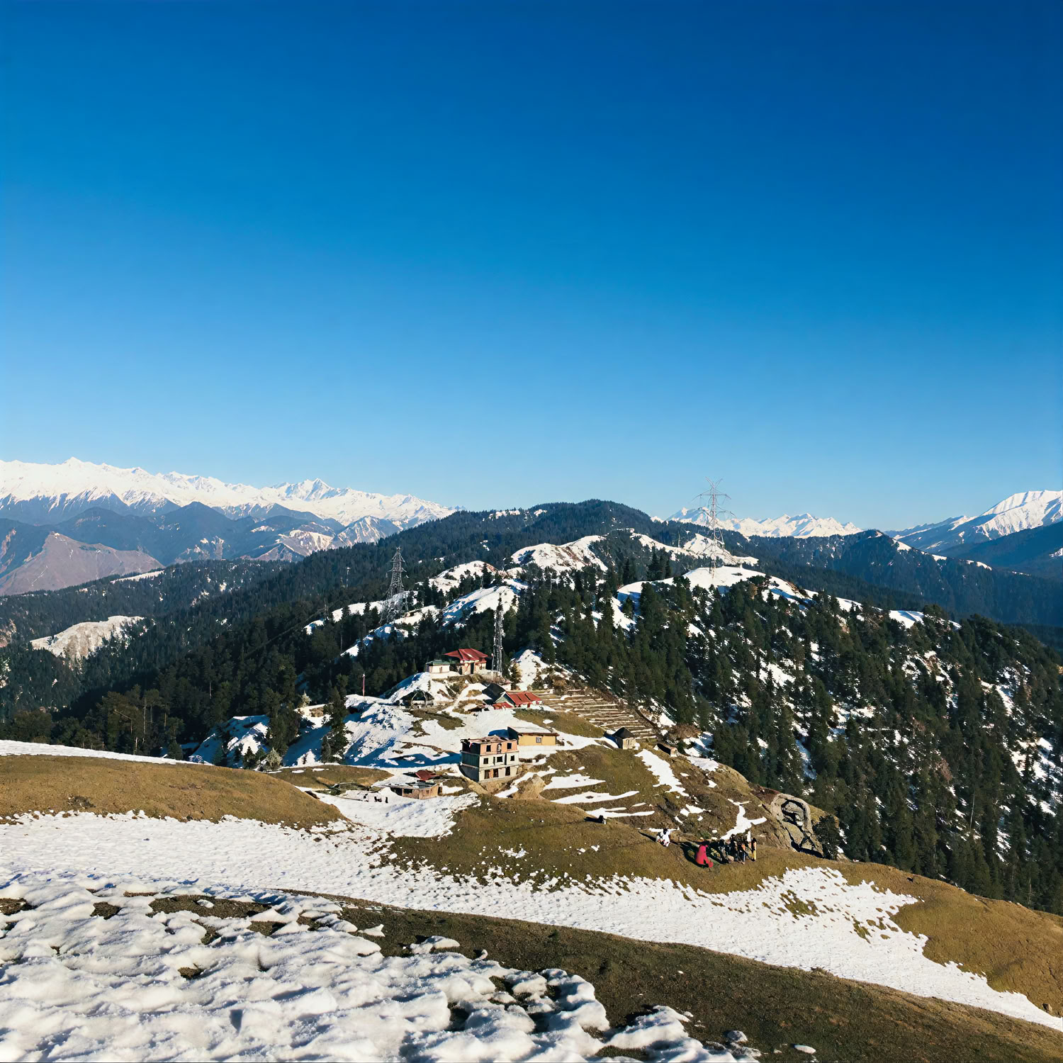 Pine Hills a los Reinos del Río: Sendero Patrimonial de Dalhousie, Khajjiar y Chamba