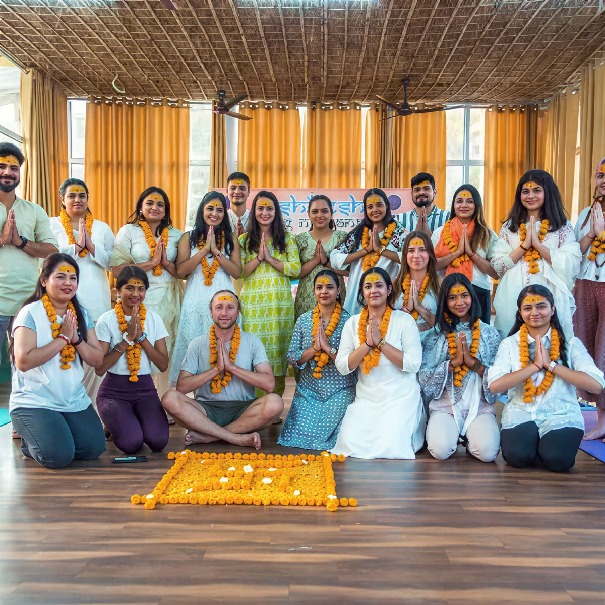 Programa de Formación de Profesores de Yoga de 100 Horas