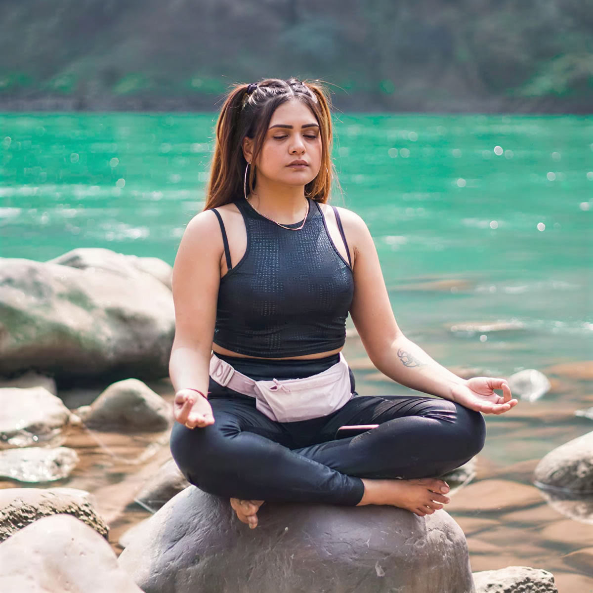 Programa de Formación de Profesores de Yoga de 100 Horas