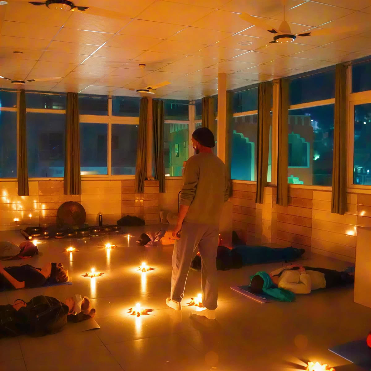 Programa de formación de profesores de yoga de 200 horas