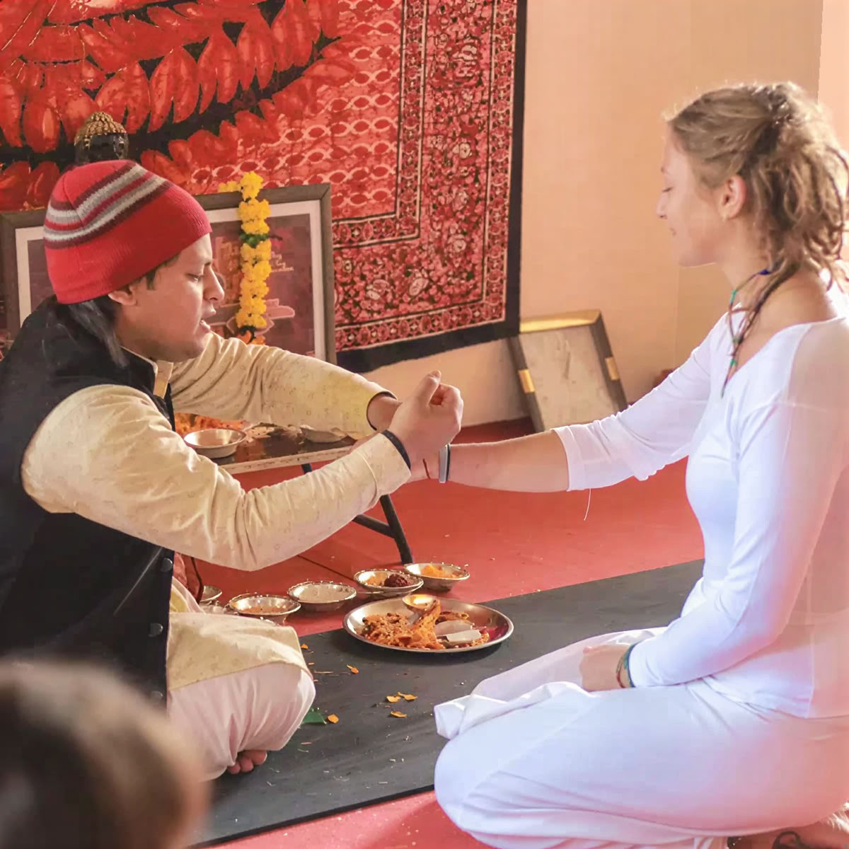 Formación de profesores de yoga de 300 horas en Rishikesh – 01 de mayo – 27 de mayo de 2026
