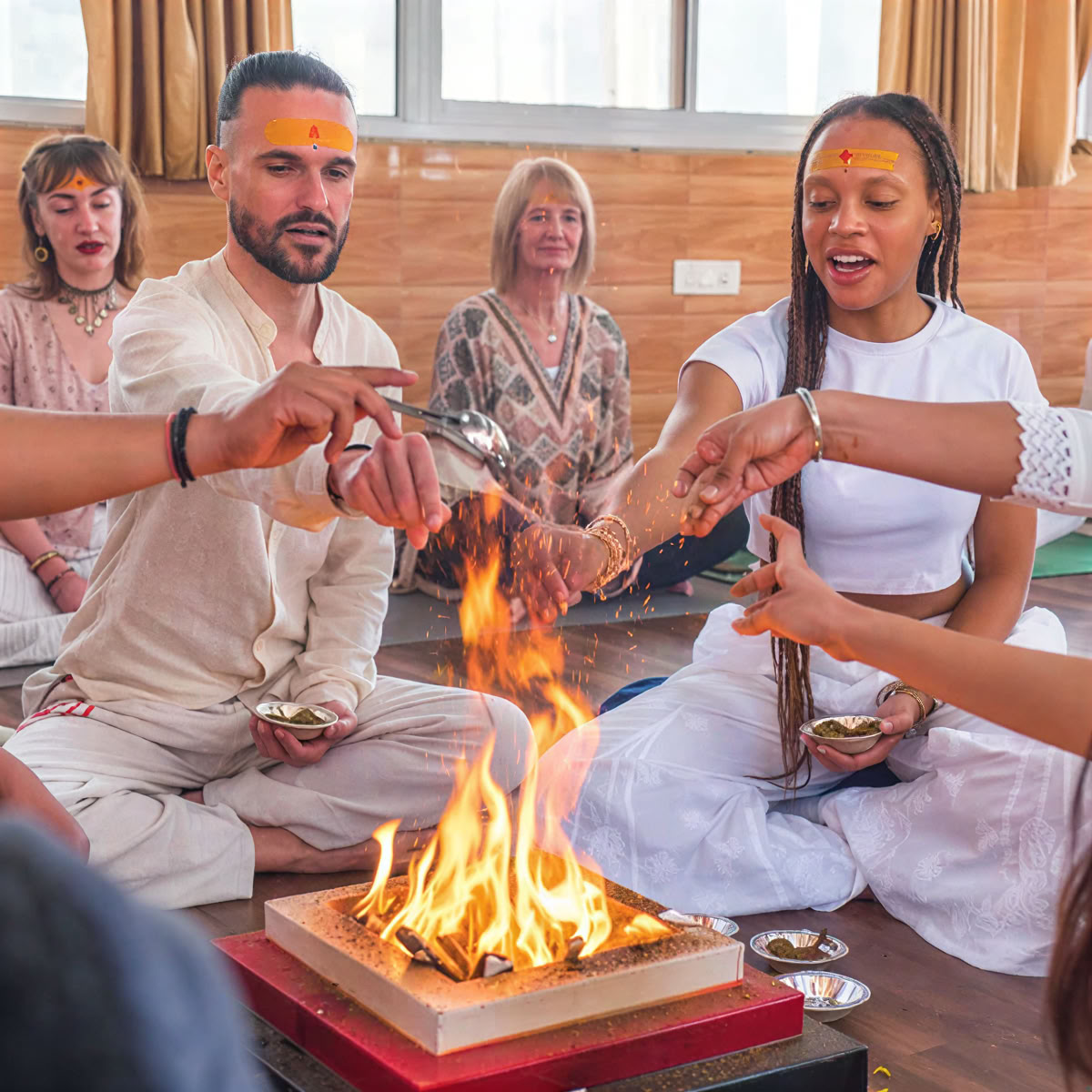 Formación de profesores de yoga de 300 horas en Rishikesh – 01 de mayo – 27 de mayo de 2026