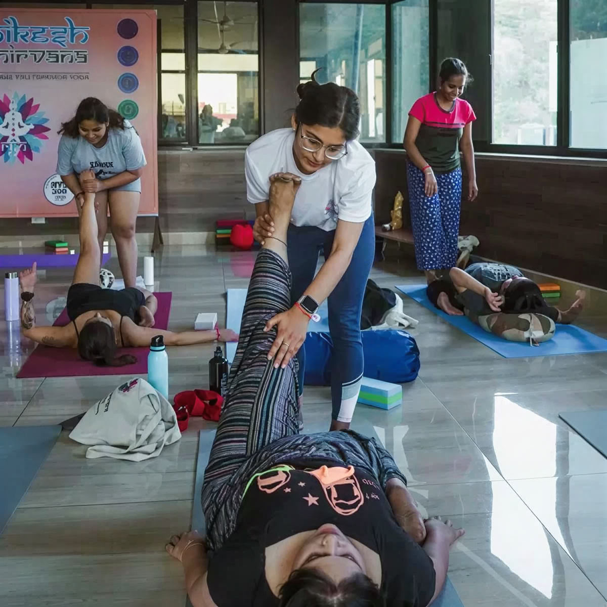 Formación de profesores de yoga de 300 horas en Rishikesh – 01 de mayo – 27 de mayo de 2026