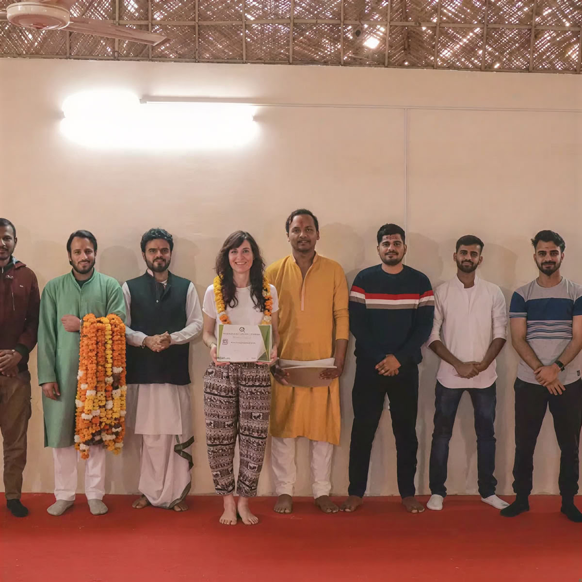 Formación de profesores de yoga de 300 horas en Rishikesh – 01 de mayo – 27 de mayo de 2026