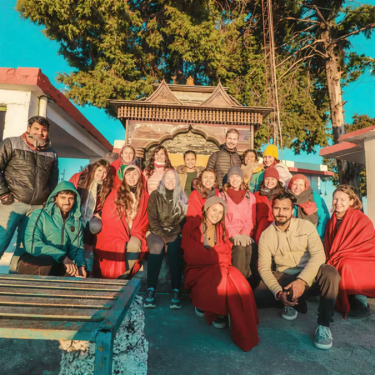 Formación de profesores de yoga de 300 horas en Rishikesh – 01 de mayo – 27 de mayo de 2026