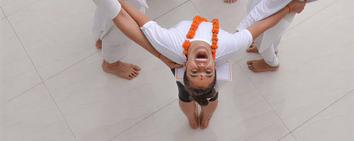 200 Horas de Formación de Profesores de Yoga Hatha Ashtanga Vinyasa en Rishikesh