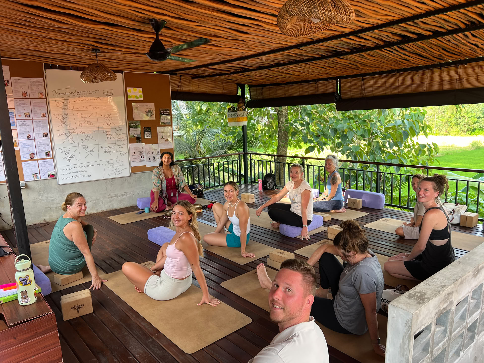 21 Day Bali 200 Hour YTT – 3 - 23 de enero de 2027 (Galungan & Kuningan)