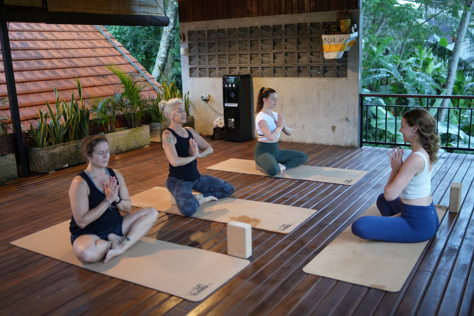 300 Hour Advanced Yoga Teacher Training: Mente, Alma y Cuerpo – En Bali