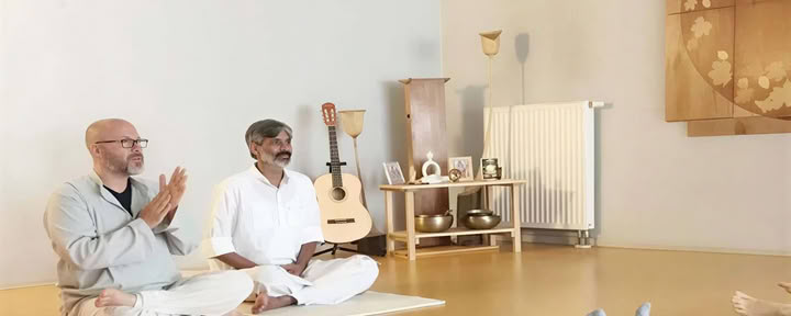 Curso de Formación de Profesores de Kundalini Yoga de 300 Horas en Rishikesh