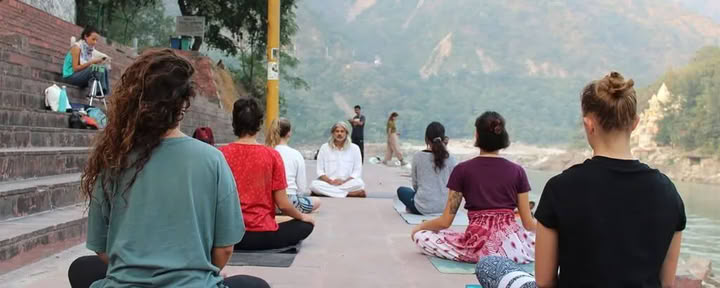 Retiro de Terapia de Yoga