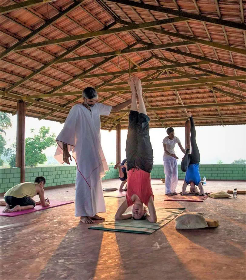 100 Horas Retiro de Formación de Yoga para Niños en Rishikesh – 10 Días