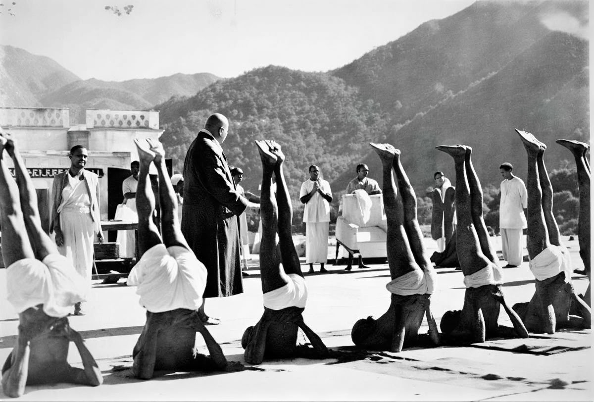 Yoga Therapy Training Retreat en Rishikesh – 21 Días