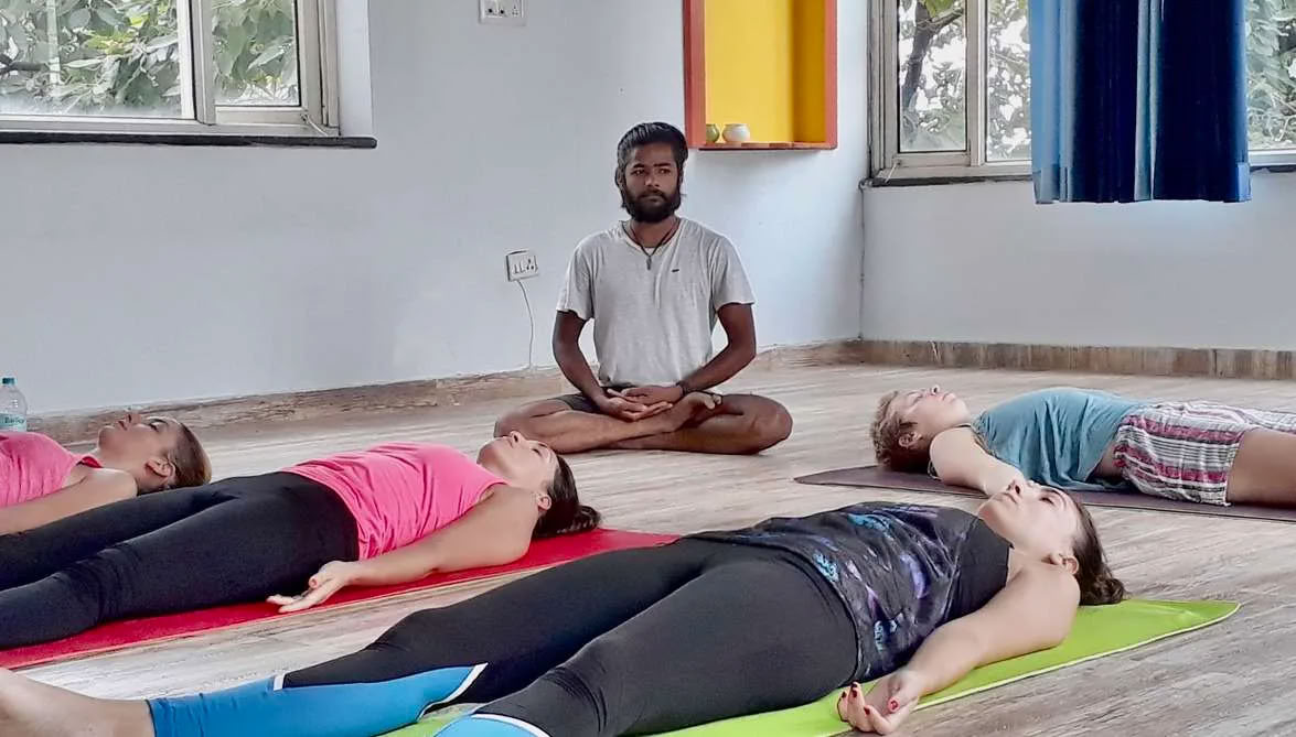Yoga Therapy Training Retreat en Rishikesh – 21 Días