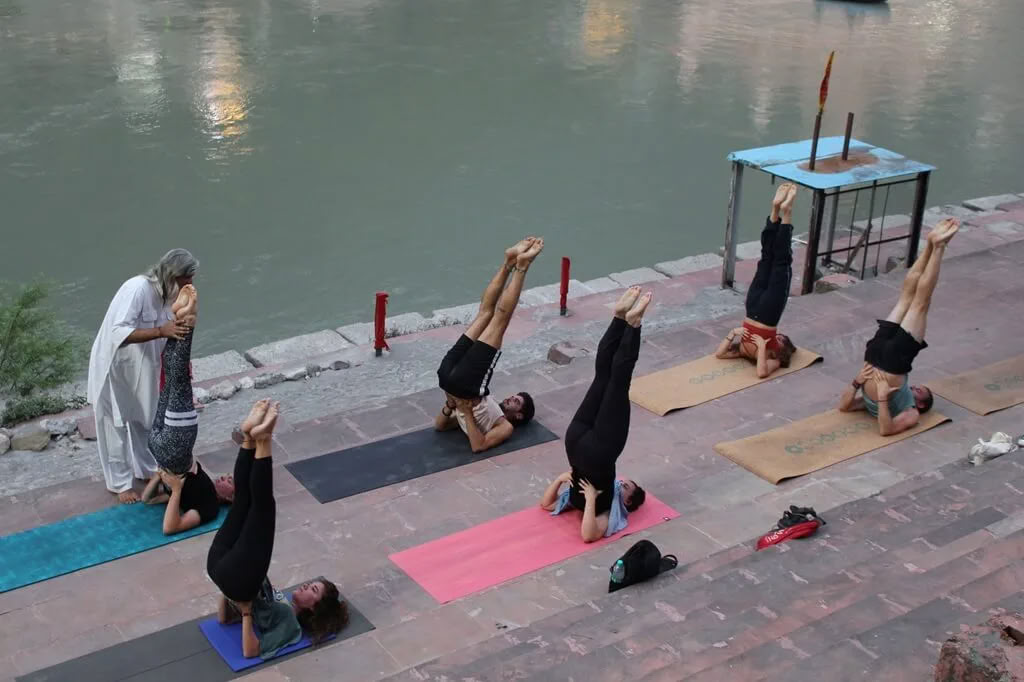 Curso de formación de profesores de Hatha Yoga de 300 horas en Rishikesh, India – 01 jul – 18 ago