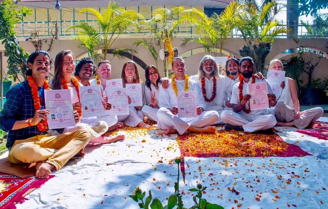 Curso de formación de profesores de Hatha Yoga de 300 horas en Rishikesh, India – 01 Sep – 19 Oct