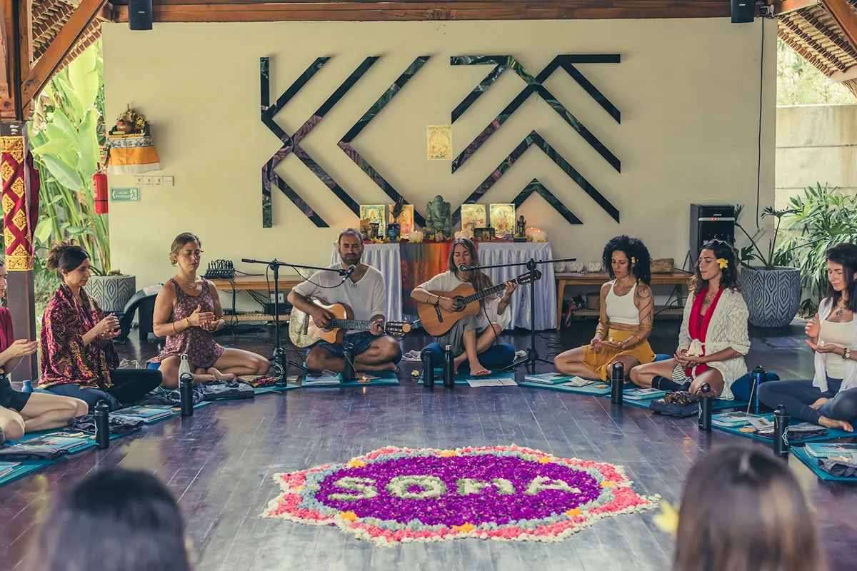 Entrenamiento de Profesor de Yoga de 50 horas