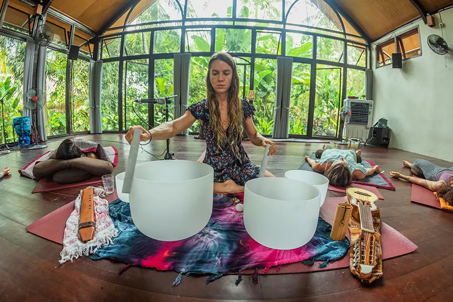 Vaidika Dharma: Formación de Profesores de Yoga SPIRIT de 100 Horas