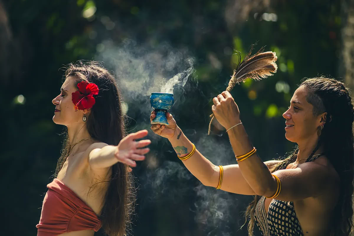 Vaidika Dharma: Formación de Profesores de Yoga SPIRIT de 100 Horas